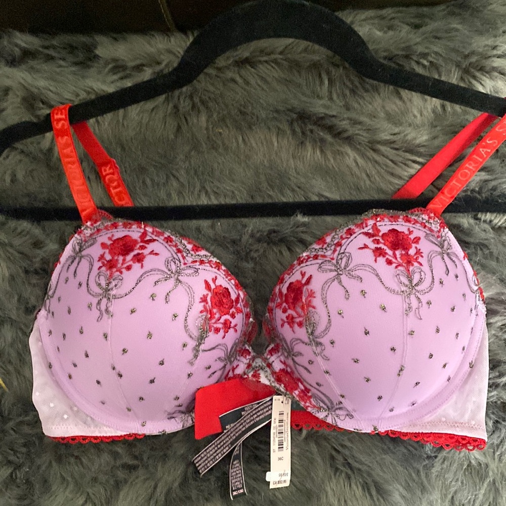 Victoria’s Secret Very Sexy Bra. 36c. NWT